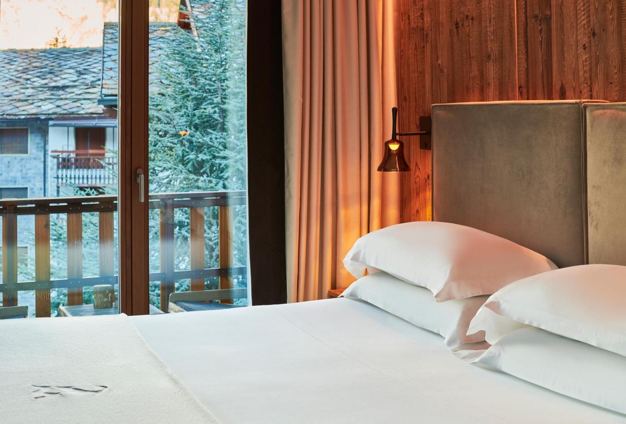 Le Massif Hotel & Lodge Courmayeur The Leading Hotels Of The World Екстер'єр фото