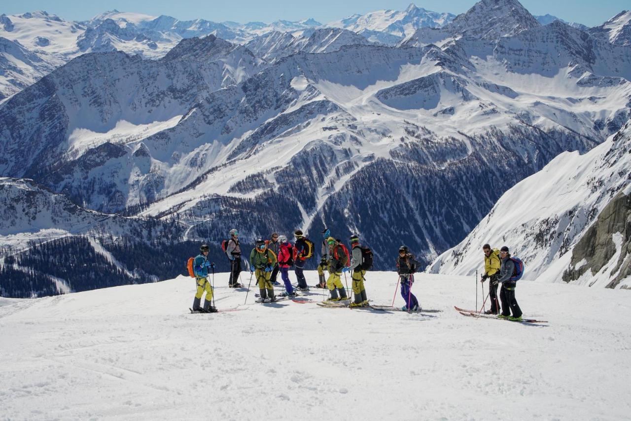 Le Massif Hotel & Lodge Courmayeur The Leading Hotels Of The World Екстер'єр фото